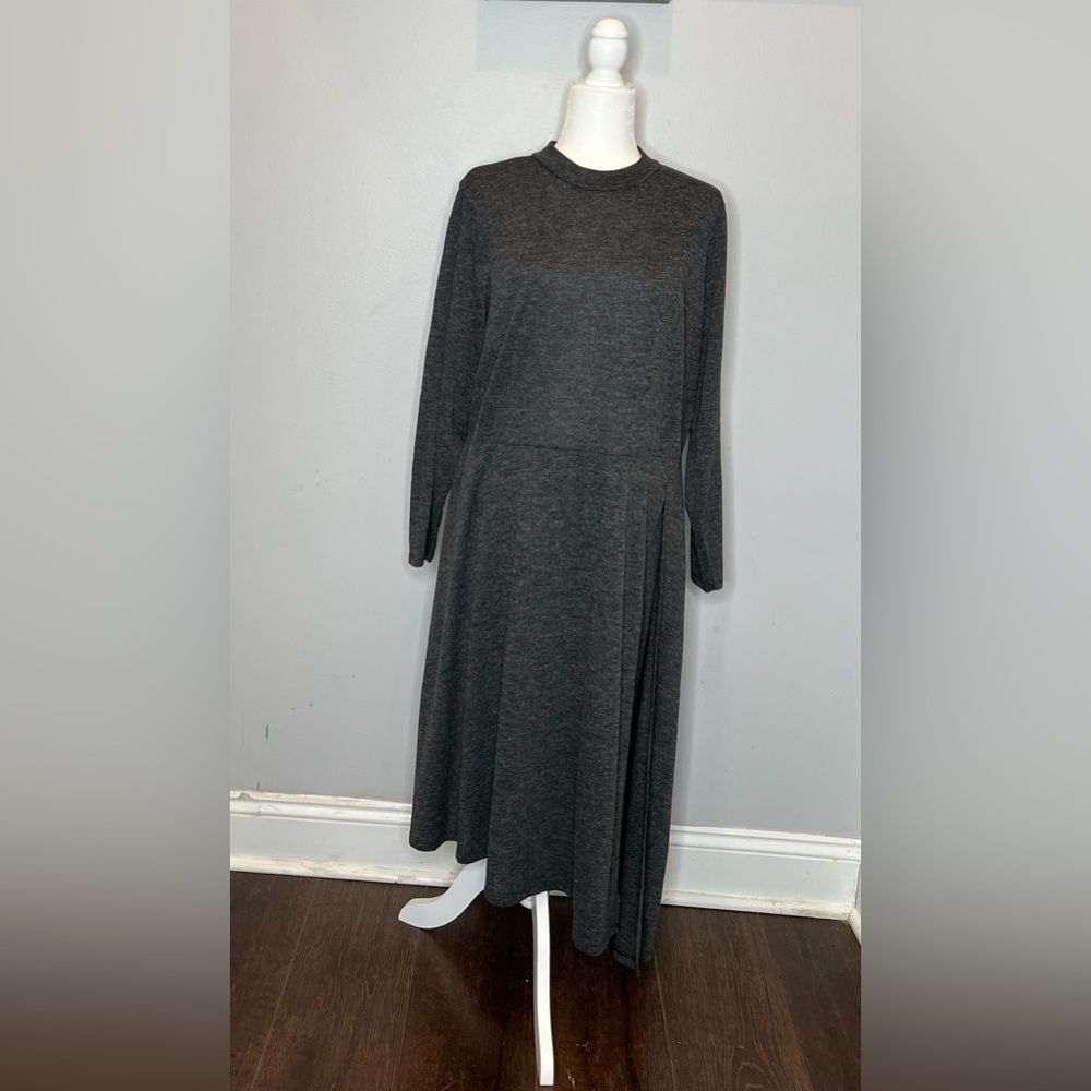 Women’s dress (Elloquii Sweater Dress)